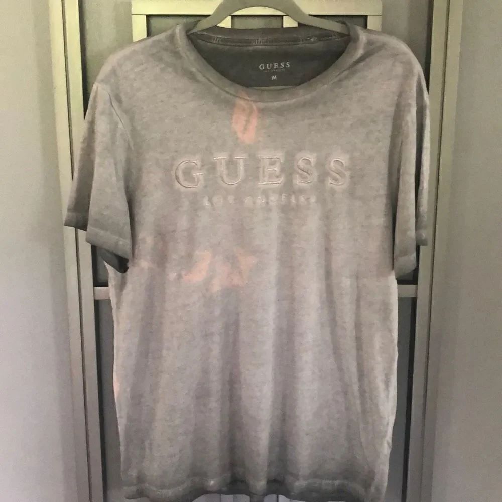 GUESS Los Angeles Distressed tie-dyed Sage green men's T-shirt M￼